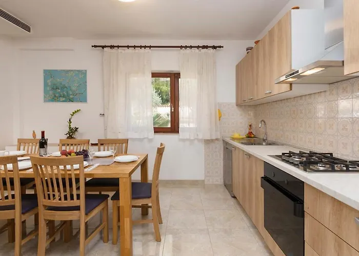 House Max Villa Mugeba