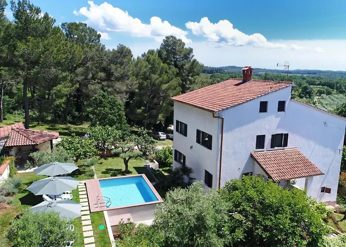 Villa House Max *