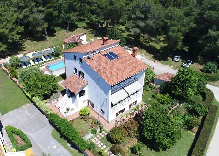 House Max Mugeba