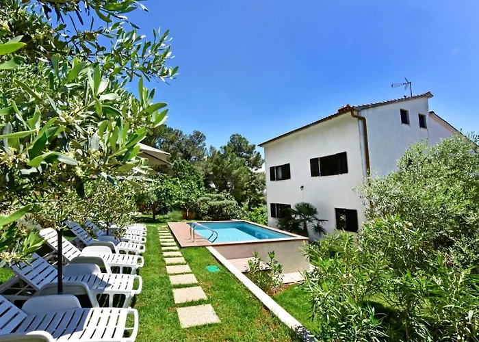Villa House Max *