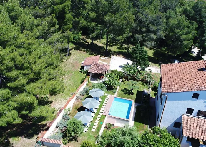 Villa House Max Mugeba