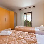 House Max Villa *