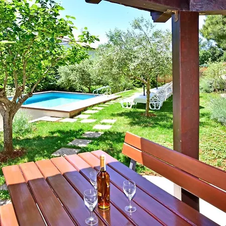 House Max Villa Mugeba