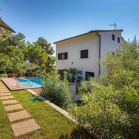 Villa House Max Mugeba