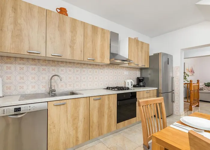 Vila House Max Mugeba